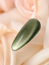 💚 Minimal Sage Green Almond Nails | Muted Green Cat-Eye Press-On Nails